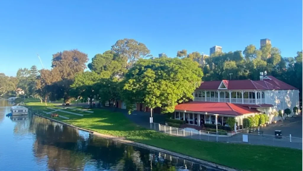 Jolley's Boathouse